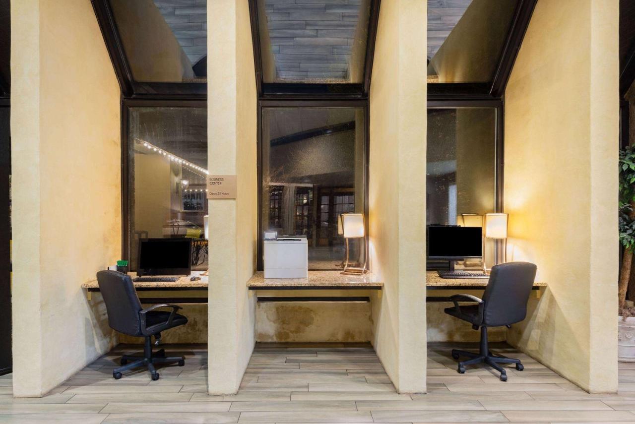 Wyndham Garden York Ξενοδοχείο Εξωτερικό φωτογραφία